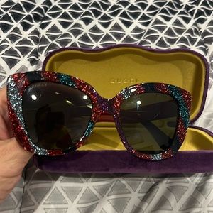 Gucci Womens Squared Rainbow